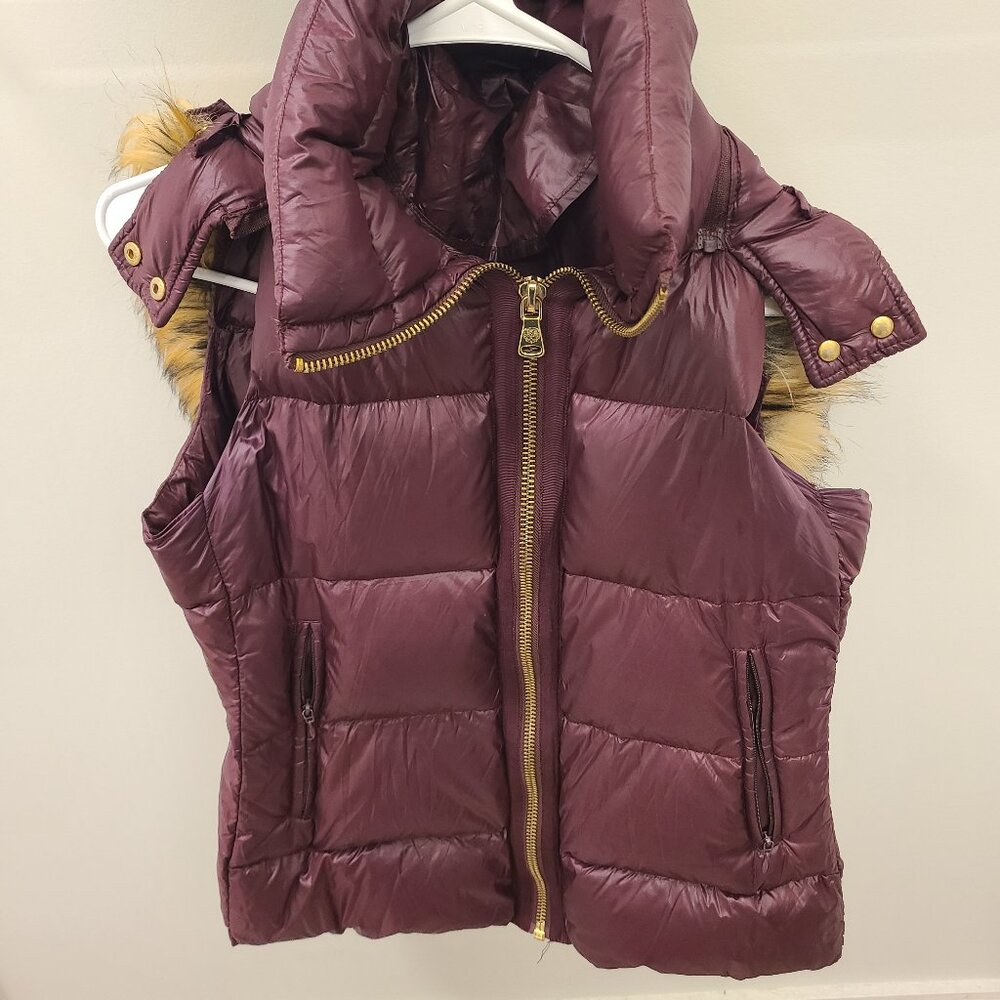 Vince Camuto Maroon Puffer Vest Faux Fur Hood Size M
